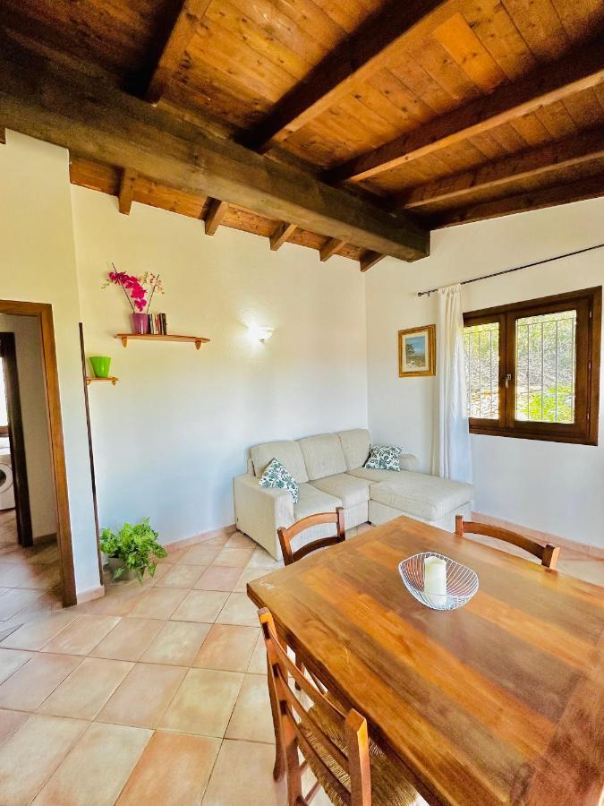 Villa Antonella Apartments Olbia Eksteriør bilde